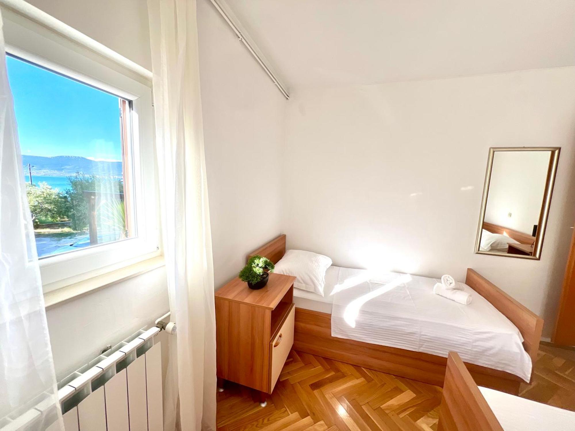 Adria 2 Apartment สลาทิเน ภายนอก รูปภาพ